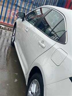 تۆیۆتا کۆرۆلا